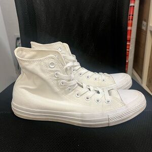 Converse Unisex White Sneakers